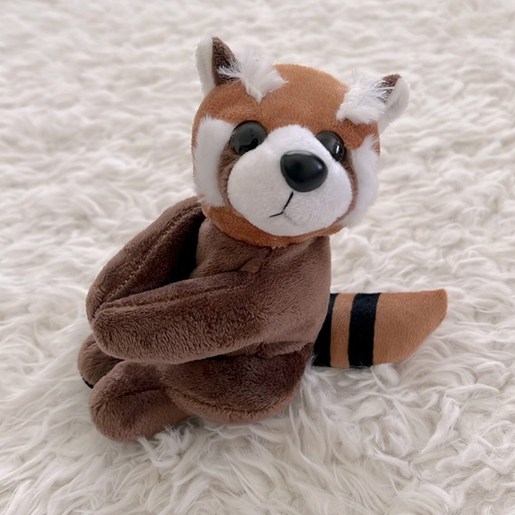 Red Panda Small Plush - Picture 1 of 8